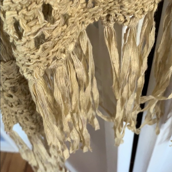 Sweater - Picture 4 of 4